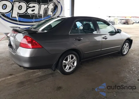 2006 Honda Accord Ex z USA, uszkodzony, nr VIN 1HGCM56856A099186